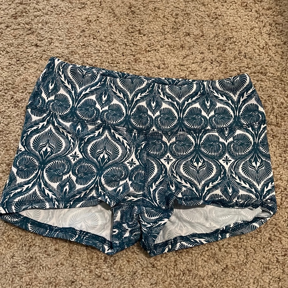 Bixby Clothing Co. | turquoise palm leaf pattern | size M